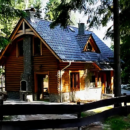 Casa de Férias Letniskowy Lesna